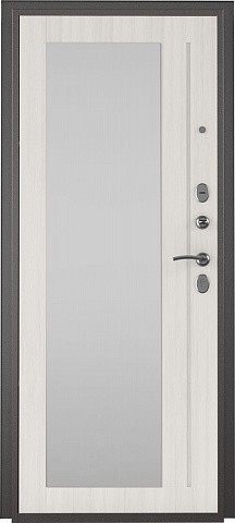 Титан с зеркалом Ларче