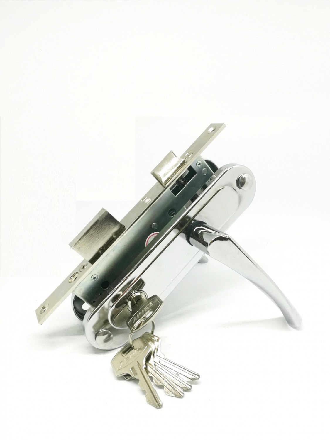 Замок Zenit (Зенит) врезной цилиндровый с защёлкой в комплекте с ручкой ЗВ7-70.4 (хром), 5 кл. 